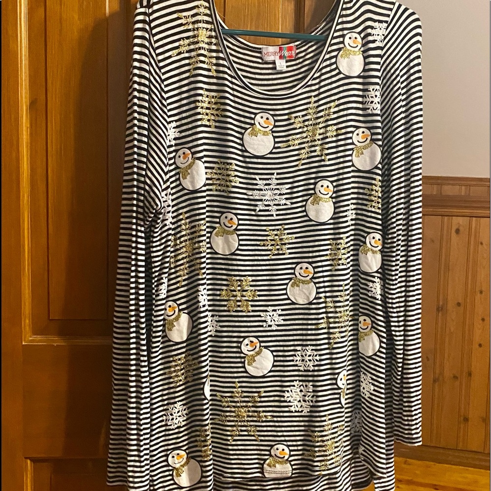 Women’s Christmas top